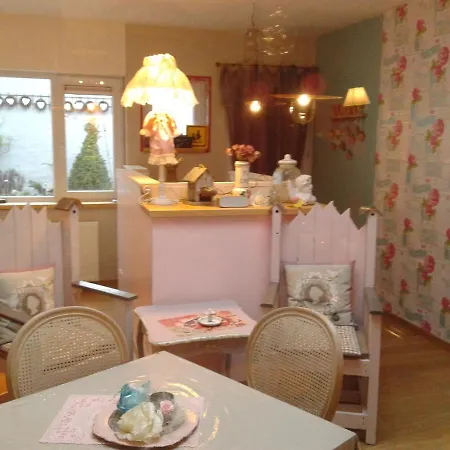 Delices De Rose Ieper